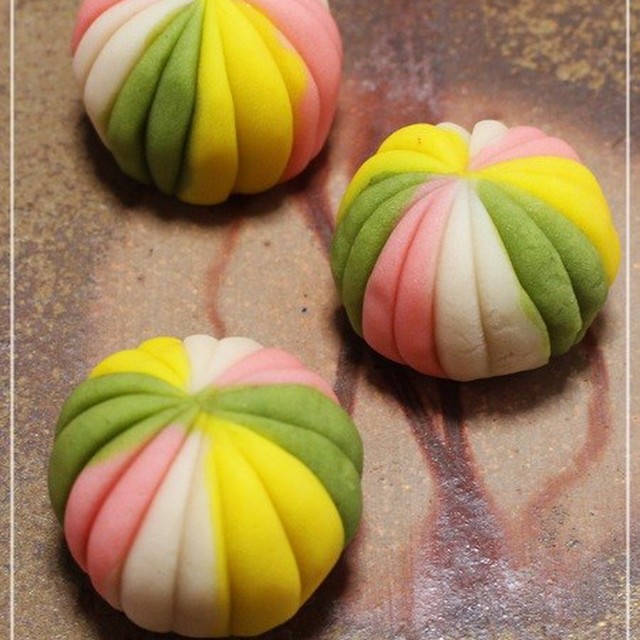 和菓子 レンジで簡単 ねりきり手毬 レシピ 作り方 By チェリーまま４９ クックパッド