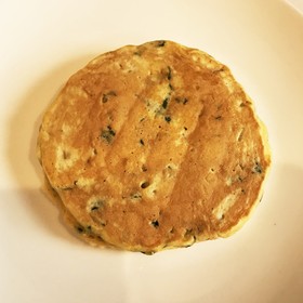 手づかみ離乳食(後期)☆しらすパンケーキ