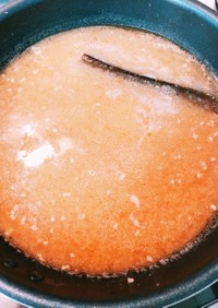 簡単絶品☆味噌バター鍋のスープ