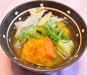 簡単★かぼちゃと根菜の味噌汁