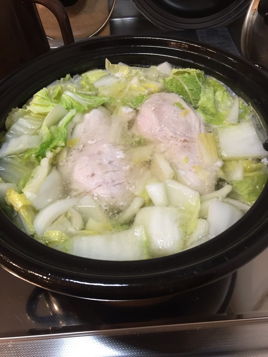 簡単すぎる鶏胸肉と白菜の鍋の画像