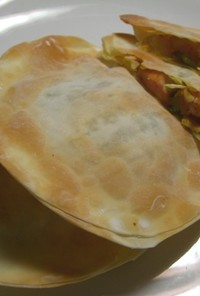 餃子皮❤魚肉ソーセージのカレーポテトパイ