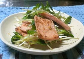 魚肉ソーセージと貝割れの和え物