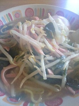 魚肉ソーセージで簡単ラーメンの具
