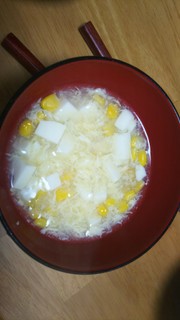 豆腐とコーンのかきたま汁の写真
