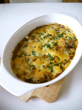 旨っ♡レトルトカレーde簡単グラタン♪