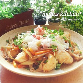 *揚げ鶏むねの梅おろし野菜餡掛け*