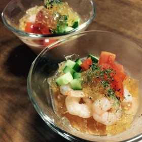 魚介とトマトムース〜コンソメジュレのせ