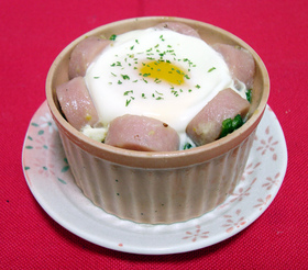 ほうれん草と魚肉ソーセージのココット