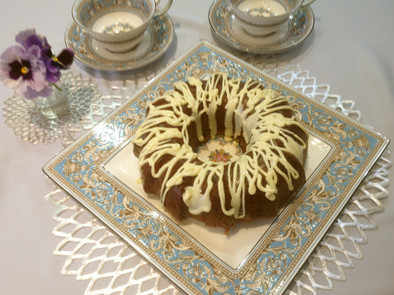 クグロフケーキ  ココア&ホワイトチョコの写真