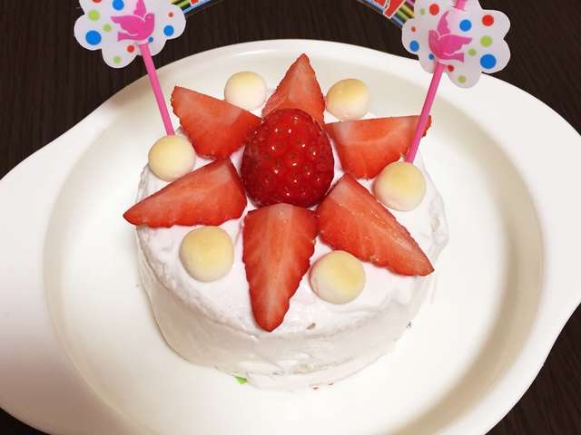 ケーキ 手作り 誕生日 食べ物の写真