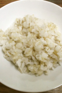 白米と玄米と押し麦を混ぜて炊飯器で炊く