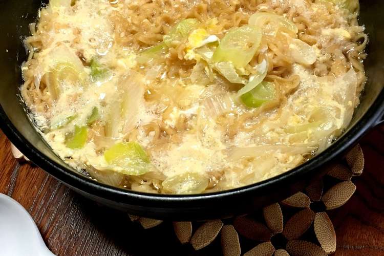 チキンラーメンで ラーメン鍋 レシピ 作り方 By さつきa クックパッド 簡単おいしいみんなのレシピが360万品