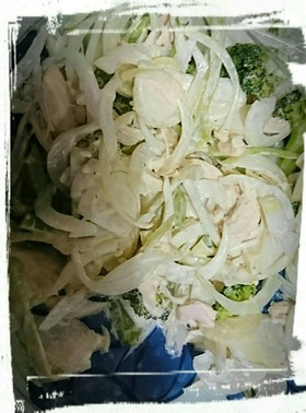 新玉ねぎとパセリのサラダ