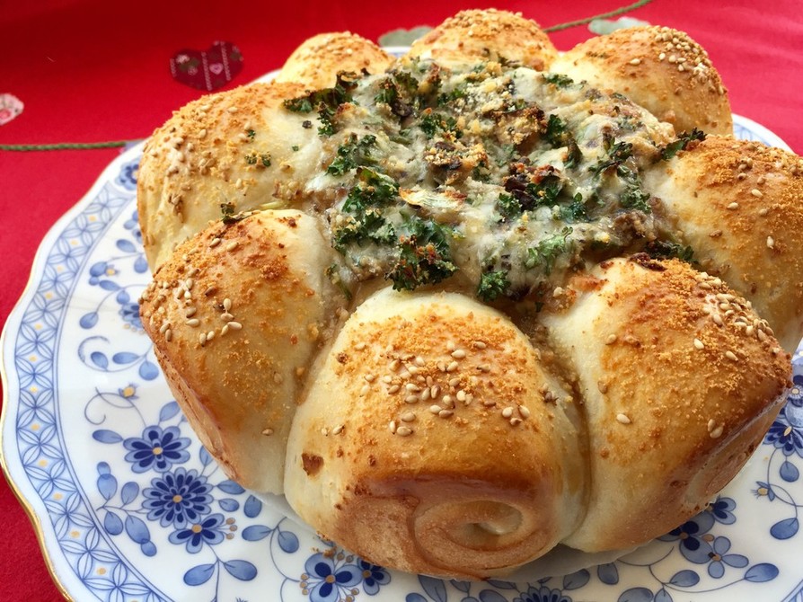 ウズベキスタン♡三種チーズとキノコのパンの画像