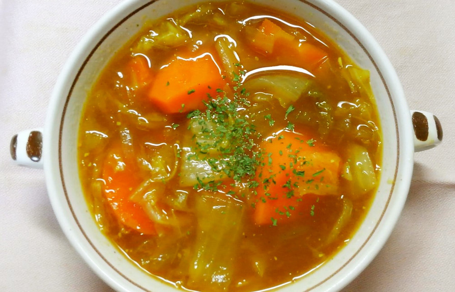 簡単♬白菜と玉ねぎと人参のカレースープ♡の画像