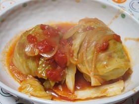 絶品!ロールキャベツのトマト煮込み