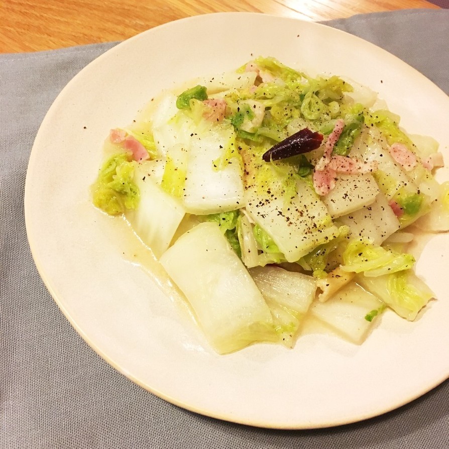 簡単☆白菜とベーコンのペペロンチーノ炒めの画像