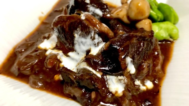 贅沢 ホロホロお肉 豚肩の赤ワイン煮込み レシピ 作り方 By 三畳食堂 クックパッド 簡単おいしいみんなのレシピが375万品