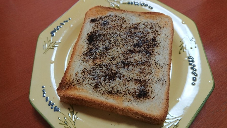 紅茶葉&粉チーズ☆ミルクシュガートーストの画像
