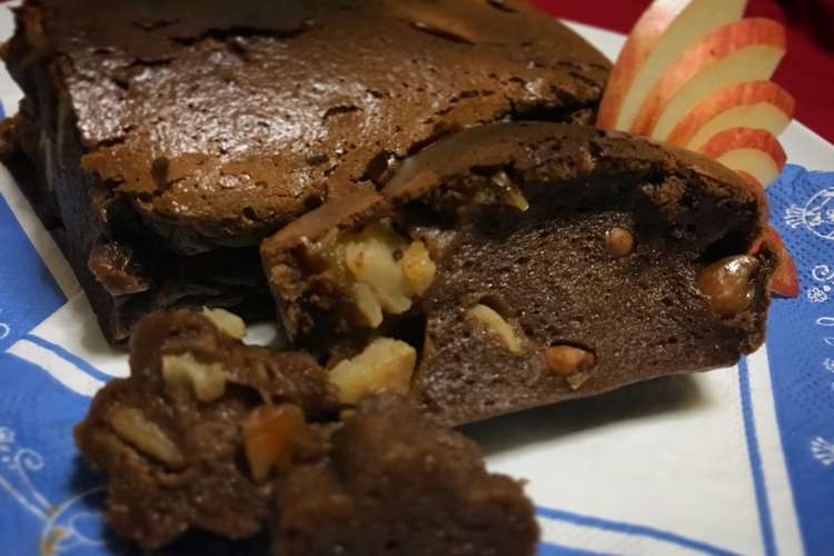 シットリ ナッツとリンゴのチョコケーキ レシピ 作り方 By 三畳食堂 クックパッド