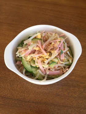 もやしの青じそドレッシング和え