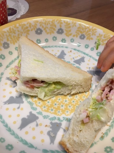 幼児食に簡単サンドイッチの写真