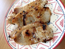 塩麹に漬けるだけ簡単!冷凍可☆豚肉ソテー