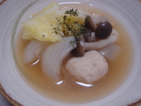白菜と肉団子のコンソメスープ♪
