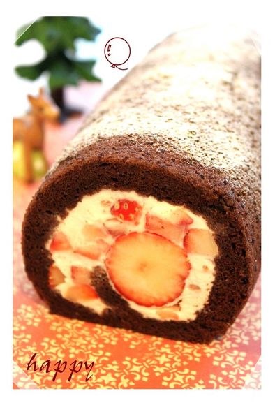 ♥苺のココアロールケーキ♥の写真
