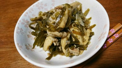 [出汁ガラ活用]沖縄料理クブイリチーの写真