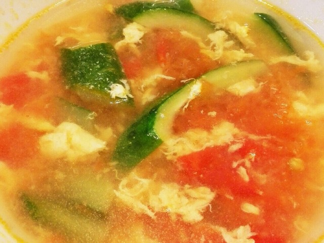 簡単 キュウリとトマトの中華風卵スープ レシピ 作り方 By ククダパドコ クックパッド 簡単おいしいみんなのレシピが373万品