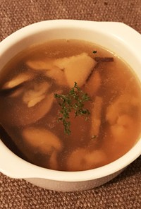 時短 簡単 コンソメスープ (冷凍魚介)
