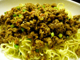 簡単!家族に大人気のジャージャー麺