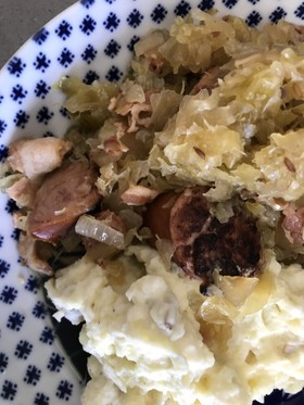サワークラフト&ソーセージ ドイツ料理