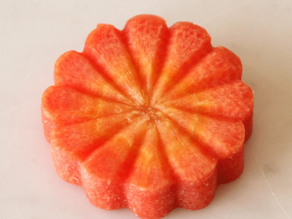 菊にんじん(飾り切り)