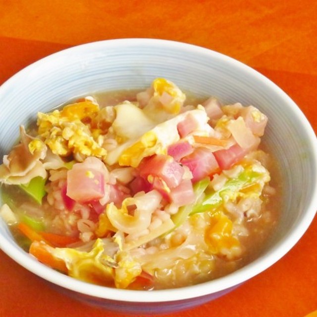 ラーメンの残りスープで美味しい雑炊 レシピ 作り方 By Fuwateku クックパッド 簡単おいしいみんなのレシピが353万品