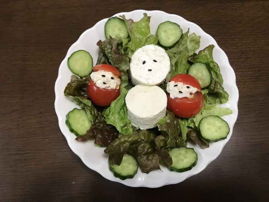 豆腐で♬サンタクロースと雪だるまのサラダの画像