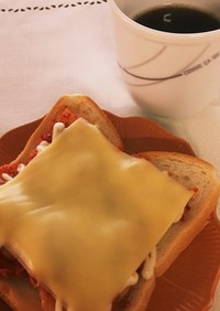 マヨキムチのチーズトースト