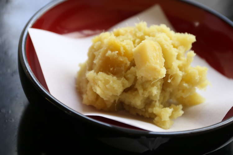 結構作れる砂糖なしのサツマイモの金団 レシピ 作り方 By ウチダシンヤ クックパッド 簡単おいしいみんなのレシピが355万品