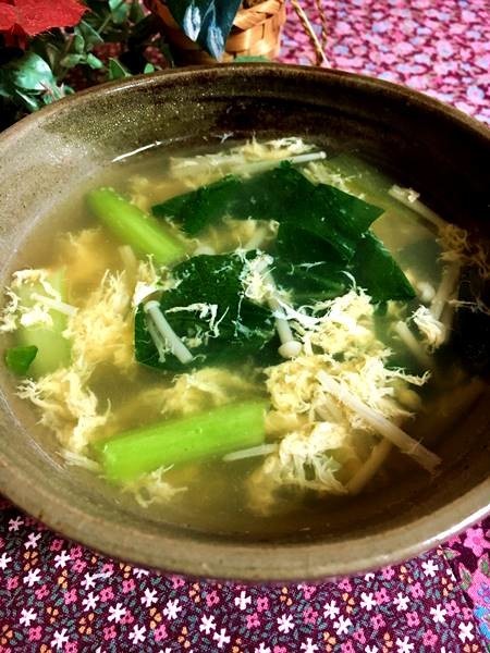 エノキと小松菜の洋風かき玉スープの画像