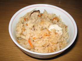 めんつゆで簡単☆炊き込みご飯