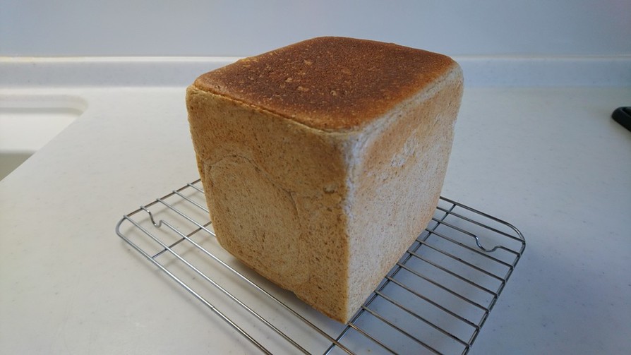 いつもの小麦ふすまの食パン1斤の画像