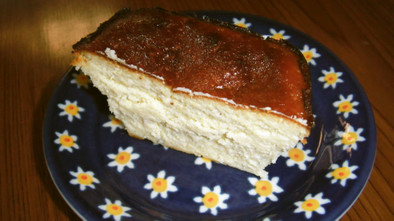 バスク風チーズケーキ（ブルーチーズ入り）の写真