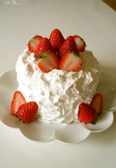 【4号サイズ】苺のデコレーションケーキ♪の写真