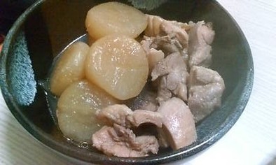 鶏肉と大根の煮物の写真