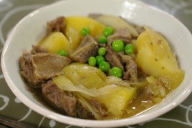 圧力鍋で柔らか・牛スジで肉じゃが