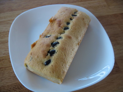 黒豆のパウンドケーキの写真
