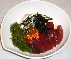 海鮮山かけ丼