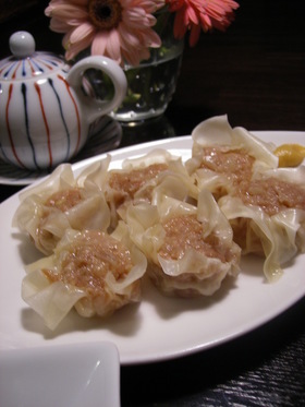 ごま油香るジュ~シィ焼売(しゅうまい)